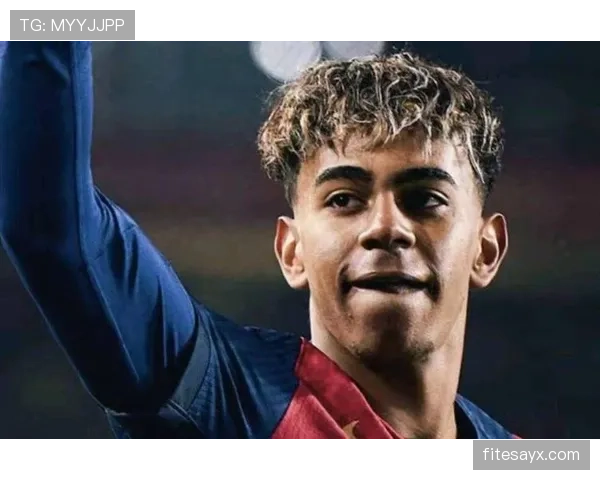 2023年度最佳青年球员闪耀绿茵场，足球新星强势崛起引关注