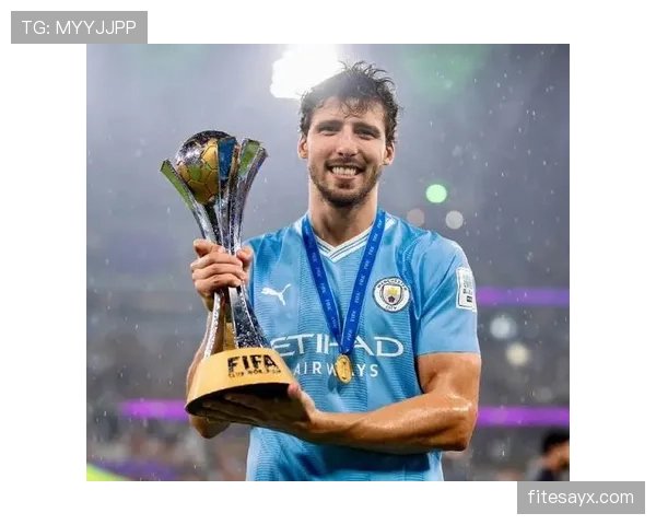 鲁本·迪亚斯：欧足联年度最佳阵容成员