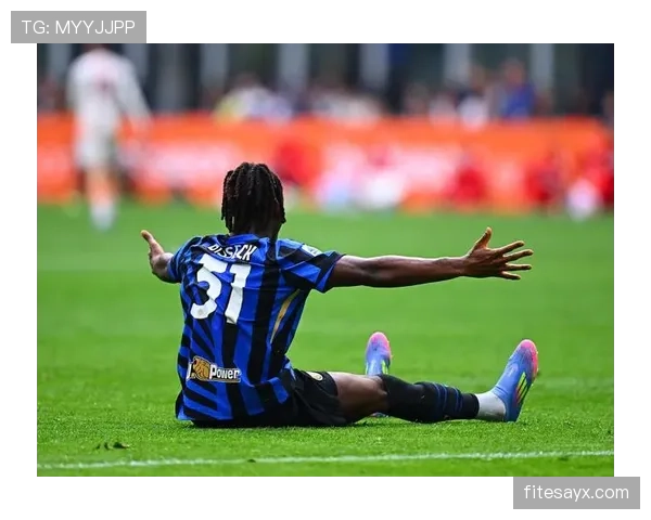 AC米兰中场失衡问题显现,控场表象下节奏混乱对争冠形势产生影响 AC米兰中场失衡问题显现,控场表象下节奏混乱对争冠形势产生影响