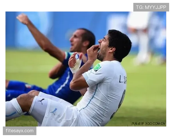 苏亚雷斯训练完回家还要给老婆做饭？